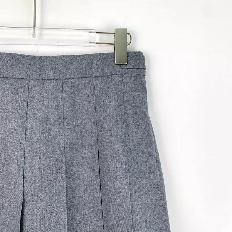 Thom Browne Gray Pleated Wool Mini Skirt by Thom Browne Size 40" / US 18 - 3 Thumbnail
