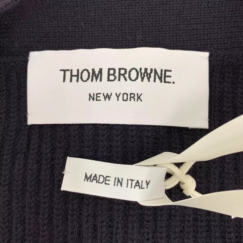 Thom Browne Thom Browne Classic Wool V-Neck Cardigan Size M / US 6-8 / IT 42-44 - 5 Thumbnail