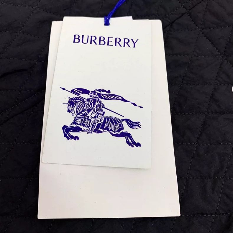 Burberry Burberry Black Diamond Quilted Zip Skirt Size 36" / US 14 / IT 50 - 6 Thumbnail