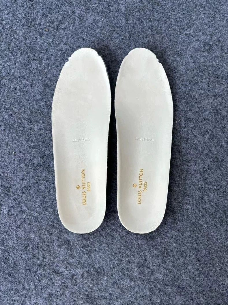 Louis Vuitton LV Louis Vuitton Logo Platform Sneakers Size 36 Size US 6 / EU 39 - 5 Thumbnail