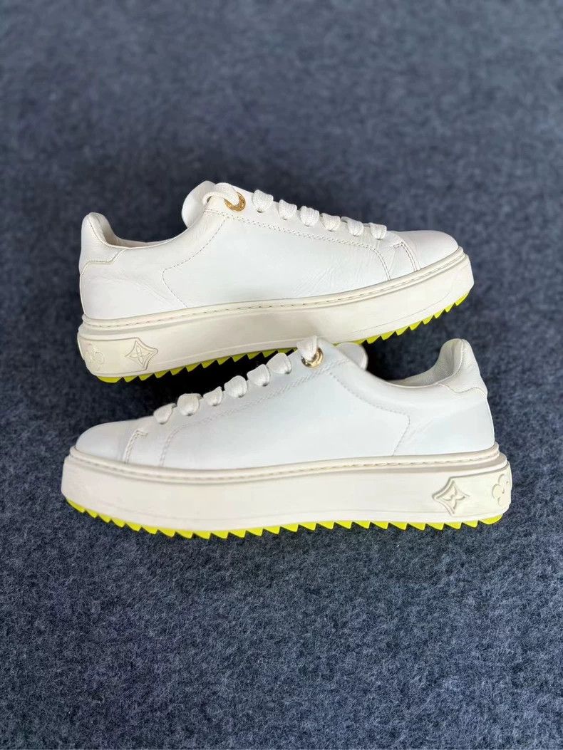 Louis Vuitton LV Louis Vuitton Logo Platform Sneakers Size 36 Size US 6 / EU 39 - 2 Thumbnail
