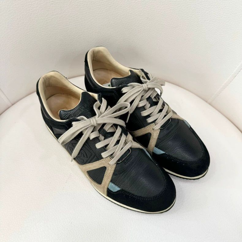 Chanel Chanel Color Block Casual Sneakers Size 37 Size US 6 / IT 36 - 2 Thumbnail