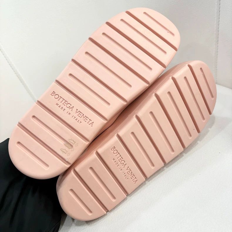 Bottega Veneta BV Pink Jelly Clogs Rain Shoes Size 37 Size US 6 / IT 36 - 6 Thumbnail