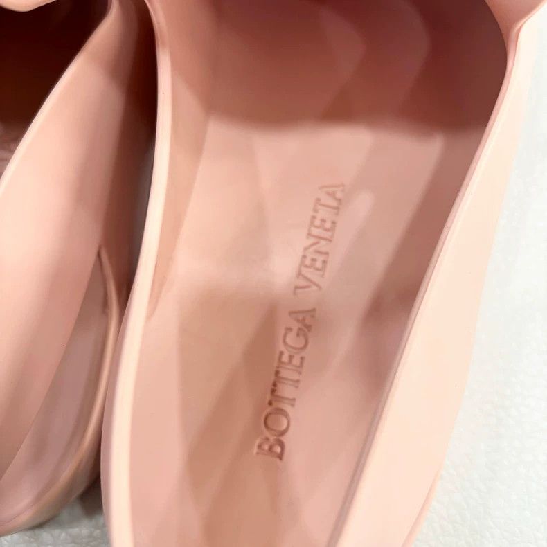 Bottega Veneta BV Pink Jelly Clogs Rain Shoes Size 37 Size US 6 / IT 36 - 4 Thumbnail