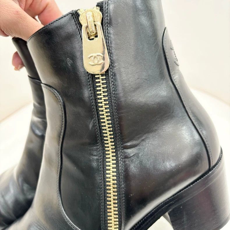 Chanel Chanel Zip Ankle Boots with Logo Size US 7 / IT 37 - 3 Thumbnail