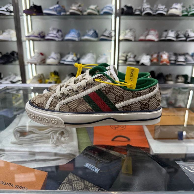 Gucci Gucci 1977 Series Logo Sneakers Size 36 Size US 6 / IT 36 - 3 Thumbnail