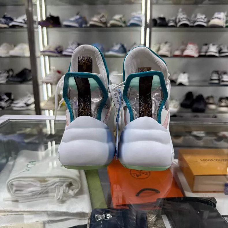 Louis Vuitton Louis Vuitton Jelly Dad Sneakers Size 36 Size US 6 / EU 39 - 6 Thumbnail