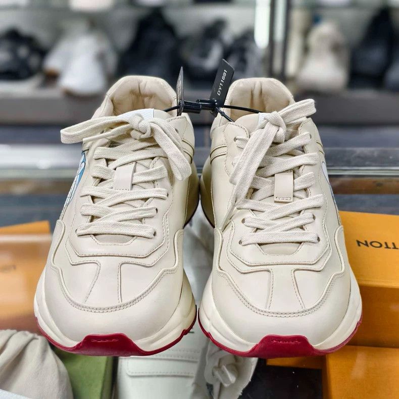 Gucci Gucci Doraemon Retro Dad Sneakers size 36.5 Size US 6 / EU 39 - 2 Thumbnail