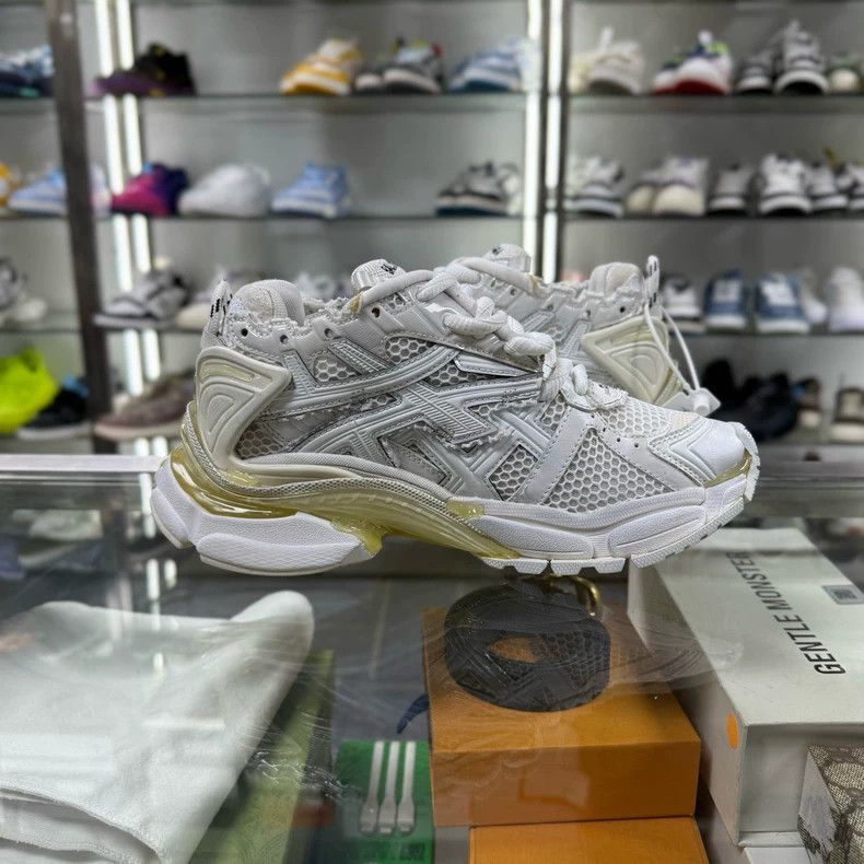 Balenciaga Balenciaga Runner White Dad Sneakers Size 37 Size US 6 / EU 39 - 4 Thumbnail