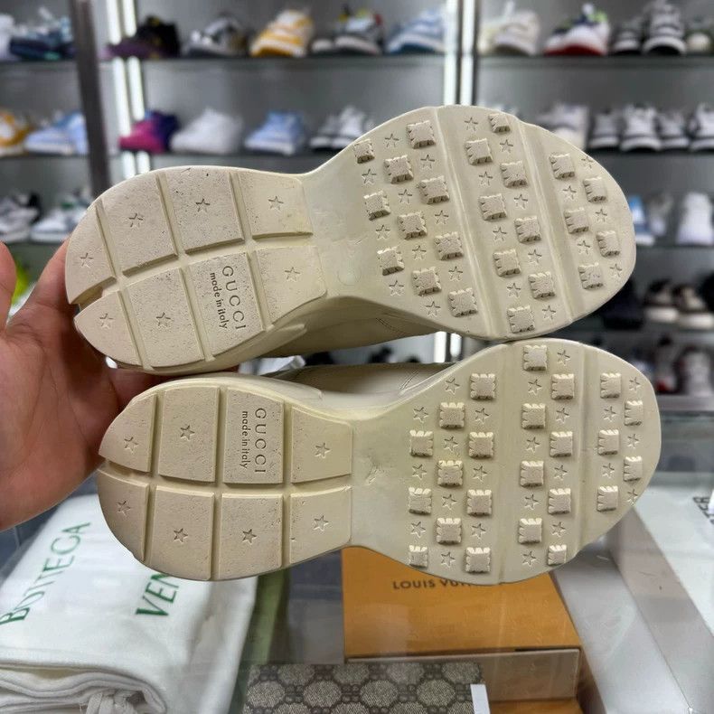 Gucci GUCCI Dad Sneakers Size 6 Beige Size US 6 / EU 39 - 7 Thumbnail