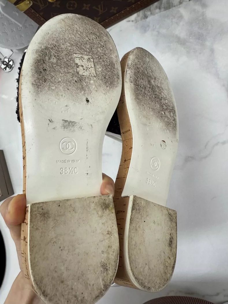 Chanel Chanel Logo Slide Sandals Size 38.5 Size US 8 / IT 38 - 6 Thumbnail