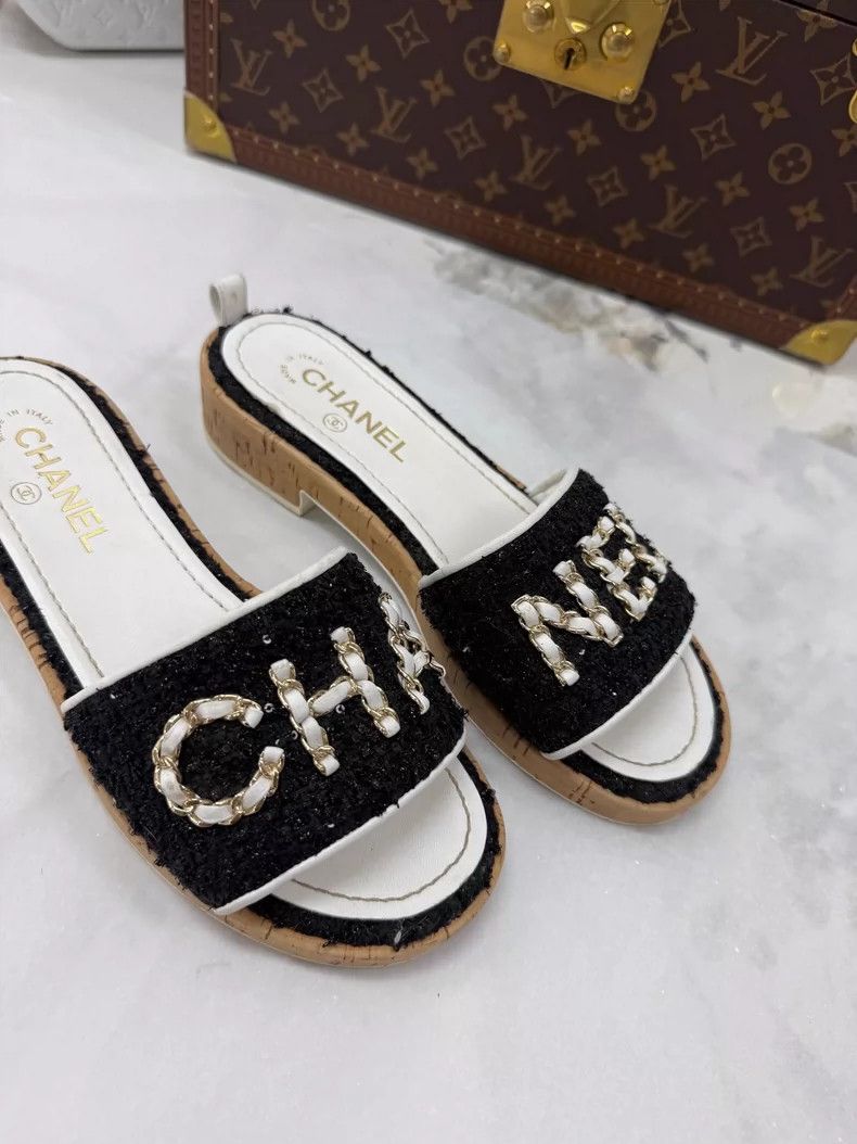 Chanel Chanel Logo Slide Sandals Size 38.5 Size US 8 / IT 38 - 4 Thumbnail