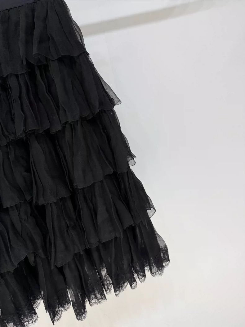 Dolce & Gabbana Dolce & Gabbana Black Ruffled Lace Skirt Size 36" / US 14 / IT 50 - 4 Thumbnail