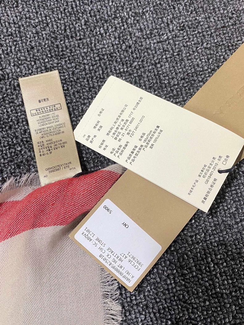 Burberry Burberry Check Cashmere Scarf Size ONE SIZE - 3 Thumbnail