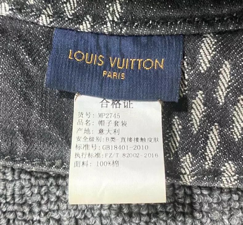 Louis Vuitton Louis Vuitton Bucket Hat with Print Size ONE SIZE - 5 Thumbnail