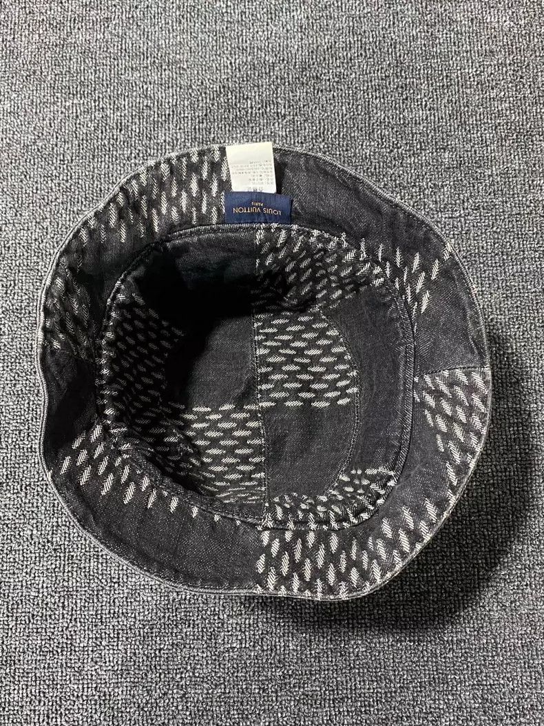 Louis Vuitton Louis Vuitton Bucket Hat with Print Size ONE SIZE - 3 Thumbnail