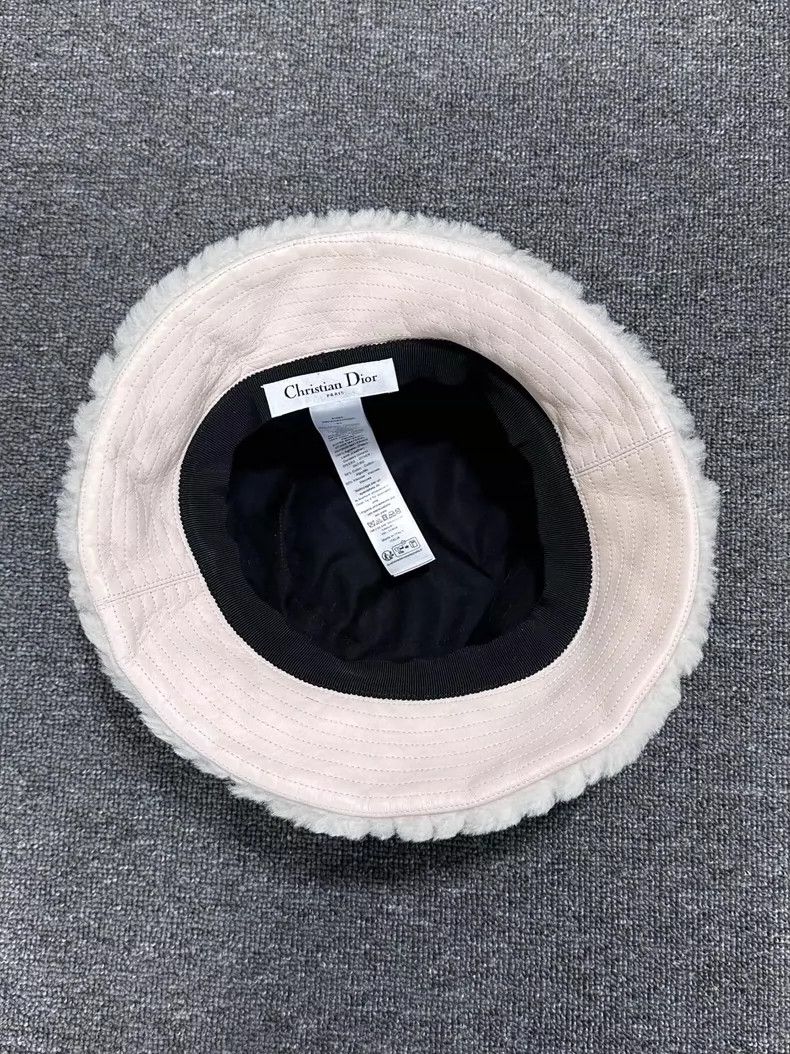 Dior Dior Fleece Logo Bucket Hat Size ONE SIZE - 7 Thumbnail