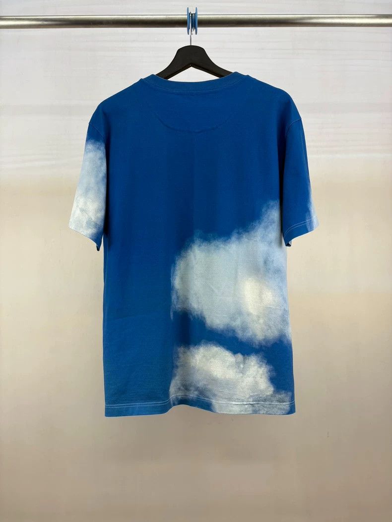 Louis Vuitton Louis Vuitton Blue Cloud Print Short Sleeve Tee Size US XXL / EU 58 / 5 - 2 Thumbnail