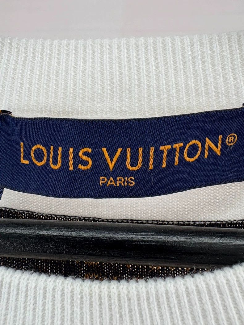 Louis Vuitton Louis Vuitton Valentine's Limited Edition Short Sleeve Size US L / EU 52-54 / 3 - 5 Thumbnail
