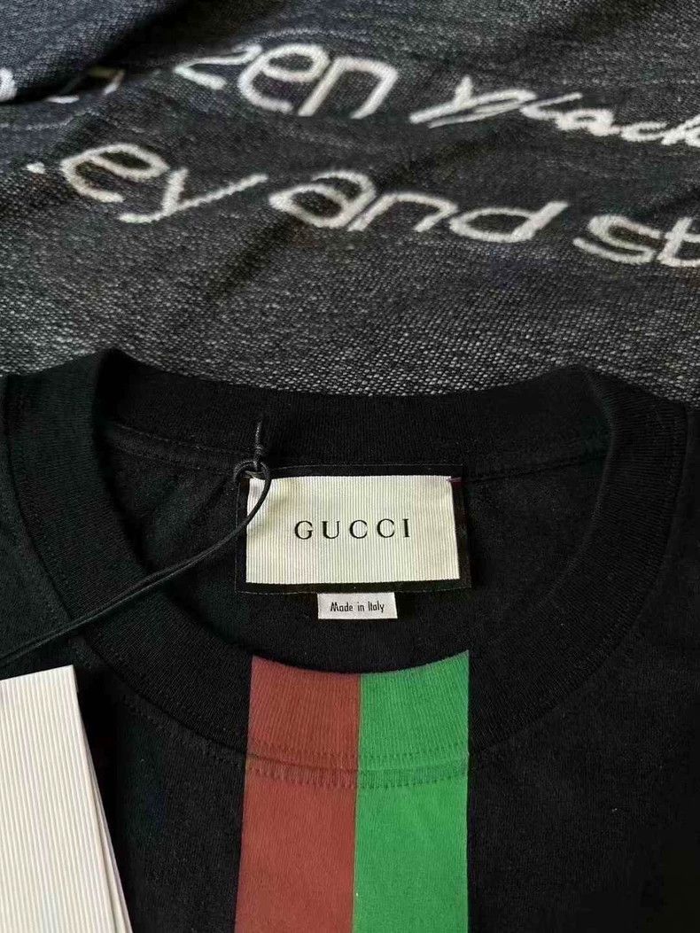 Gucci Gucci Fake Short Sleeve T-Shirt Size US S / EU 44-46 / 1 - 3 Thumbnail