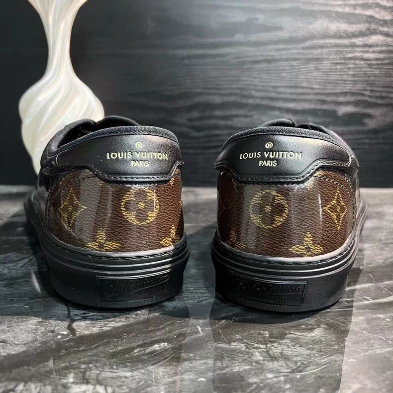 Louis Vuitton Low-Top Designer Shoes with Brown and Black Size US 10 / EU 43 - 4 Thumbnail