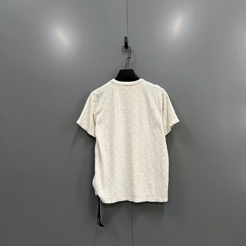 Louis Vuitton Louis Vuitton Cream Embossed Short Sleeve T-Shirt Size US S / EU 44-46 / 1 - 2 Thumbnail