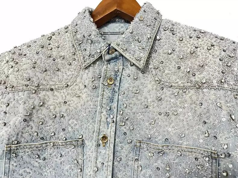 Louis Vuitton Louis Vuitton Denim Shirt with Logo Detail Size US S / EU 44-46 / 1 - 3 Thumbnail