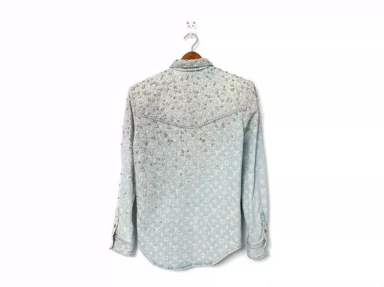 Louis Vuitton Louis Vuitton Denim Shirt with Logo Detail Size US S / EU 44-46 / 1 - 2 Thumbnail