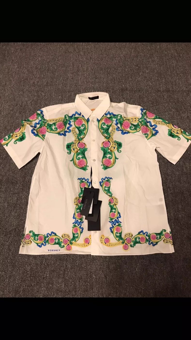 Versace Versace Short Sleeve Shirt with Colorful Design Size US M / EU 48-50 / 2 - 3 Thumbnail