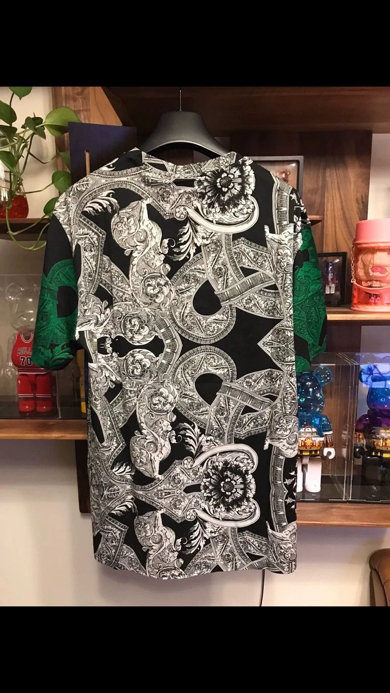 Versace Versace Short Sleeve T-Shirt with Baroque Design Size US L / EU 52-54 / 3 - 2 Thumbnail