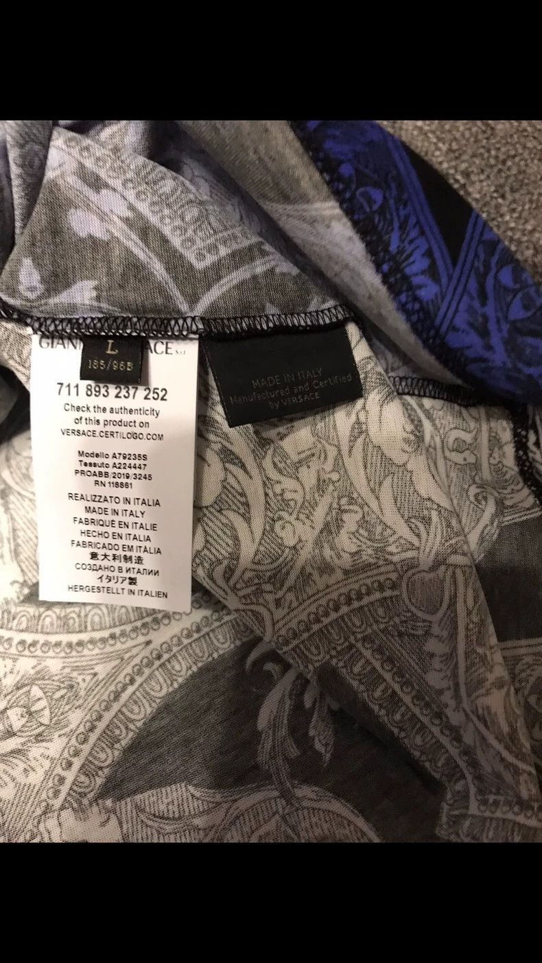 Versace Versace Short Sleeve T-Shirt with Baroque Design Size US L / EU 52-54 / 3 - 5 Thumbnail