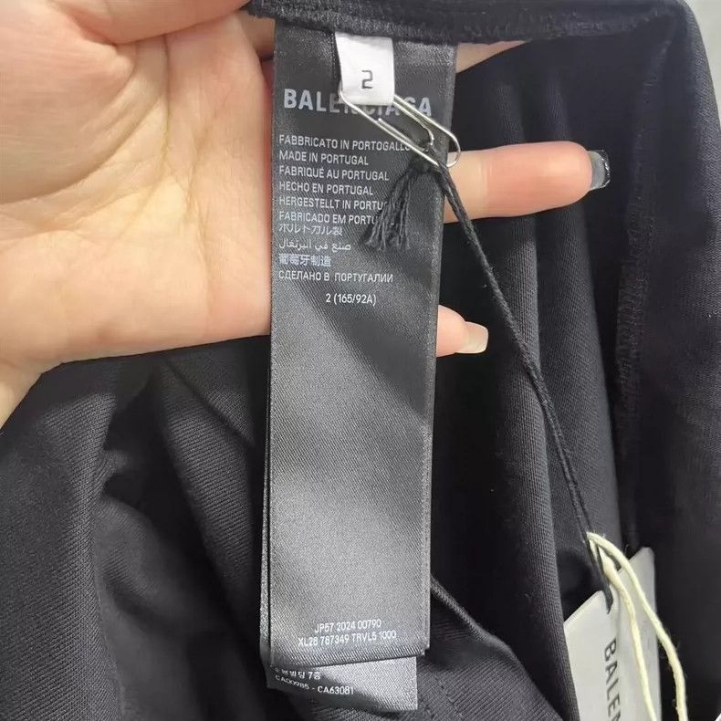 Balenciaga Balenciaga Black Logo Rhinestone Short Sleeve T-Shirt Size US S / EU 44-46 / 1 - 5 Thumbnail