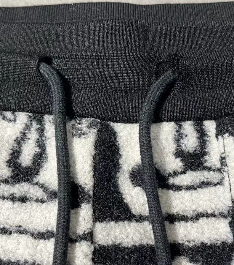 Louis Vuitton LV Wool Cartoon Shorts Size M Size US 27 - 3 Thumbnail