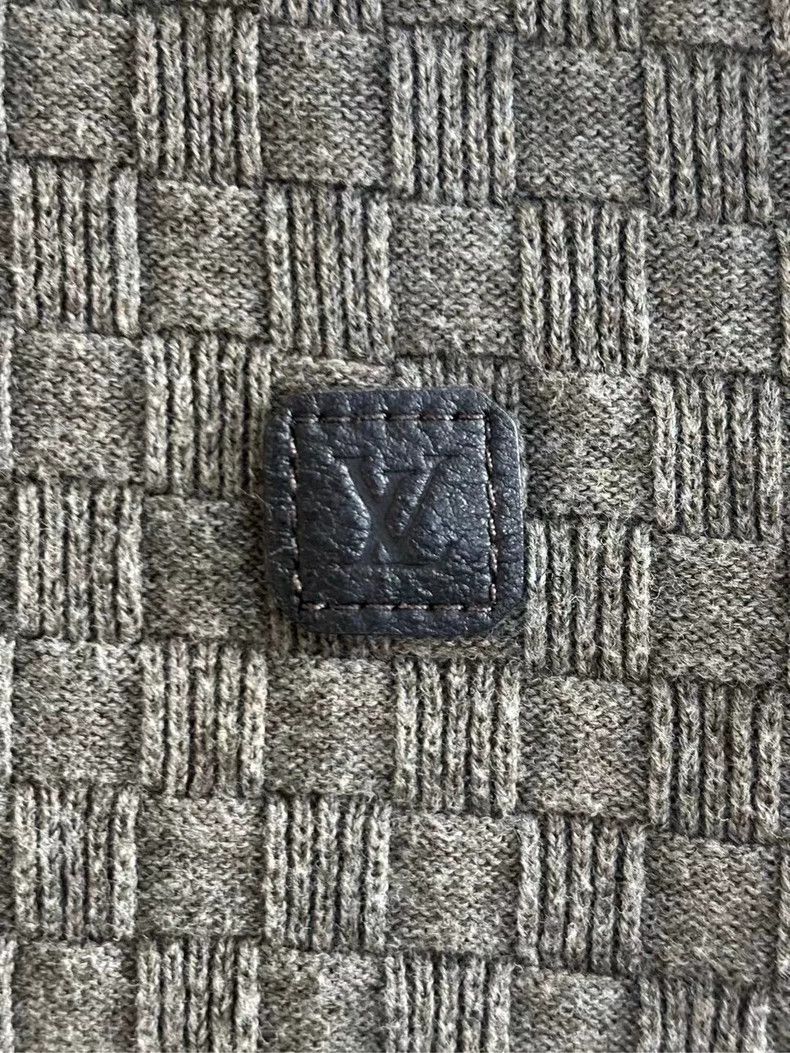 Louis Vuitton Knit Zip-Up Sweater in Size XS Size US XS / EU 42 / 0 - 3 Thumbnail