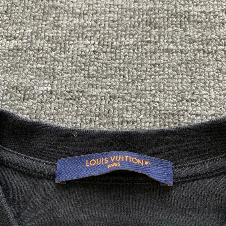 Louis Vuitton Louis Vuitton Black Short Sleeve T-Shirt Size US M / EU 48-50 / 2 - 5 Thumbnail
