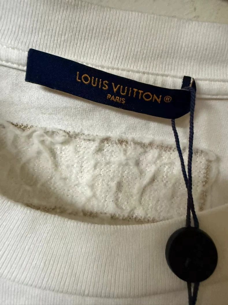 Louis Vuitton Louis Vuitton Beaded Short Sleeve T-Shirt Size US L / EU 52-54 / 3 - 3 Thumbnail