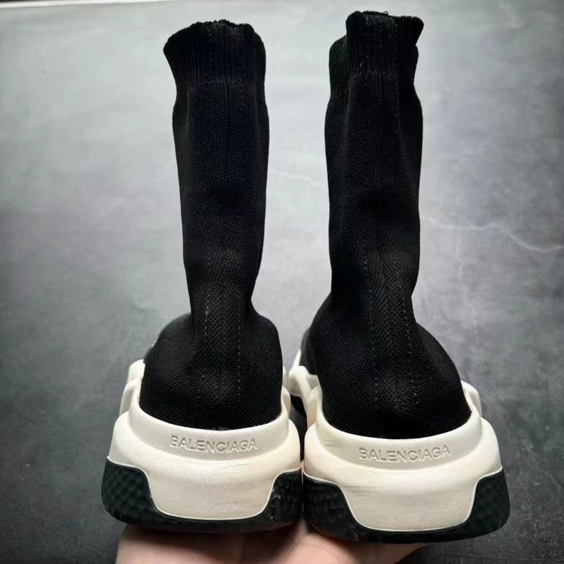 Balenciaga Balenciaga Black and White Sock Sneakers Size US 7 / EU 40 - 2 Thumbnail
