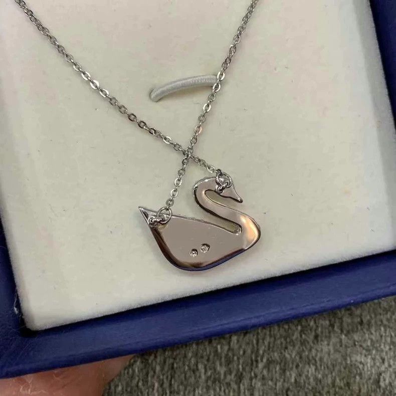 Swarovski Swarovski Swan Necklace in Box Size ONE SIZE - 2 Thumbnail
