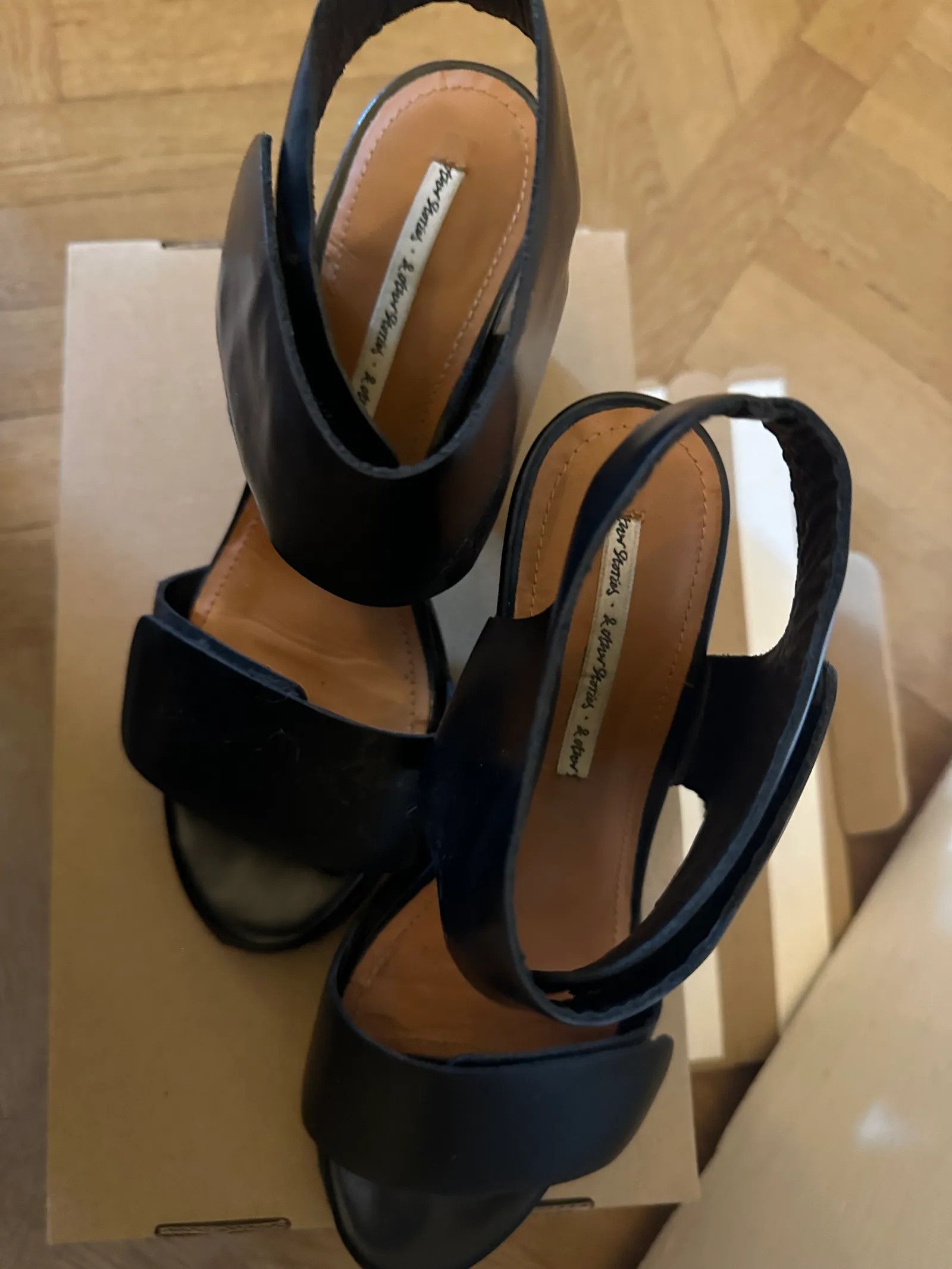 & Other Stories & Other Stories Sandals Size US 9 / IT 39 - 2 Thumbnail