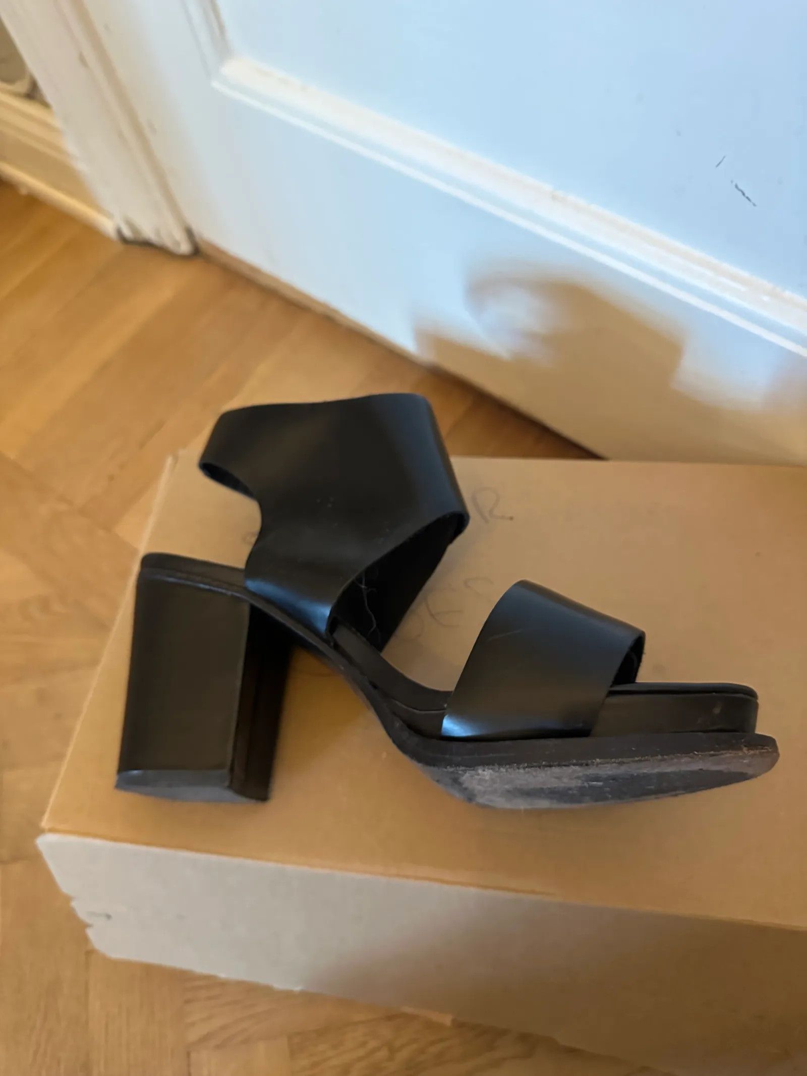 & Other Stories & Other Stories Sandals Size US 9 / IT 39 - 3 Thumbnail