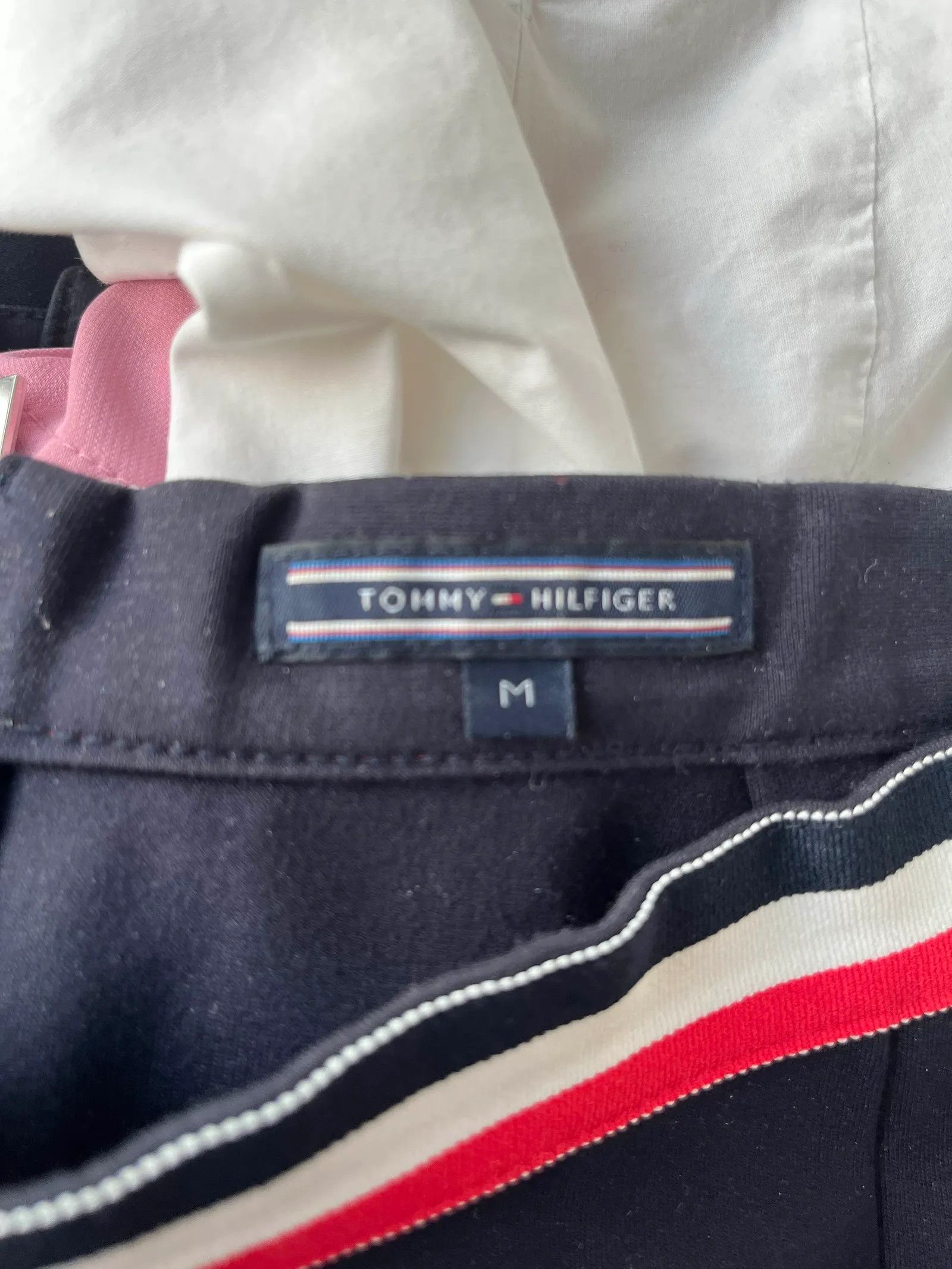 Tommy Hilfiger Tommy Hilfiger Skirt Size 28" / US 6 / IT 42 - 2 Thumbnail