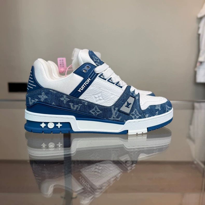 Louis Vuitton LV Louis Vuitton Trainer Sneakers Size UK8 Size US 9 / EU 42 - 2 Thumbnail
