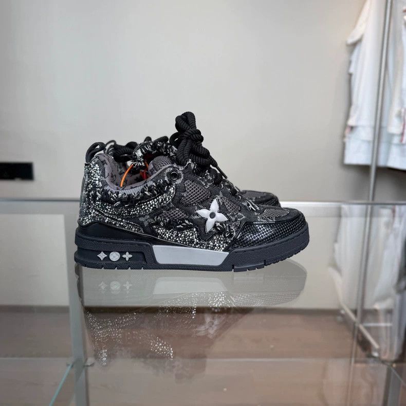 Louis Vuitton Louis Vuitton LV SKATE Black Gray Sneakers Size US 7 / EU 40 - 2 Thumbnail
