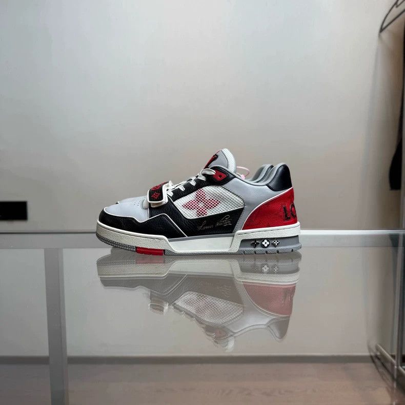 Louis Vuitton Louis Vuitton LV Trainer Black Red Sneakers Size US 8 / EU 41 - 2 Thumbnail