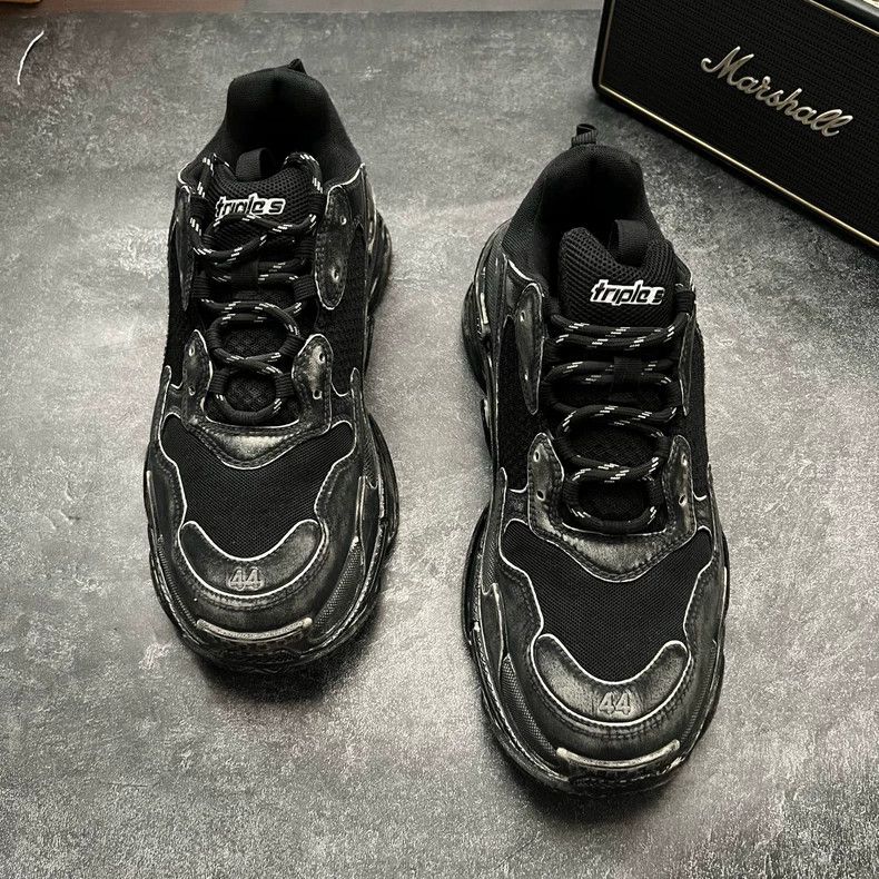 Balenciaga Balenciaga Triple S Black Gray Sneakers Size US 10 / EU 43 - 3 Thumbnail