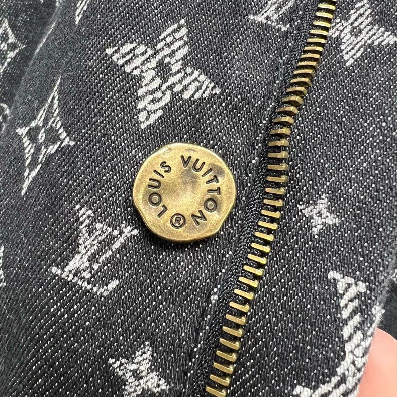 Louis Vuitton Louis Vuitton Black Printed Denim Jacket Size US L / EU 52-54 / 3 - 5 Thumbnail