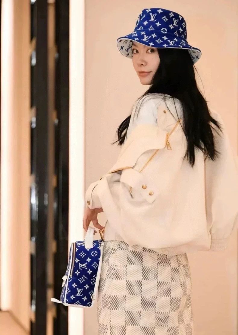 Louis Vuitton New LV Louis Vuitton Blue Fisherman Hat Size ONE SIZE - 6 Thumbnail