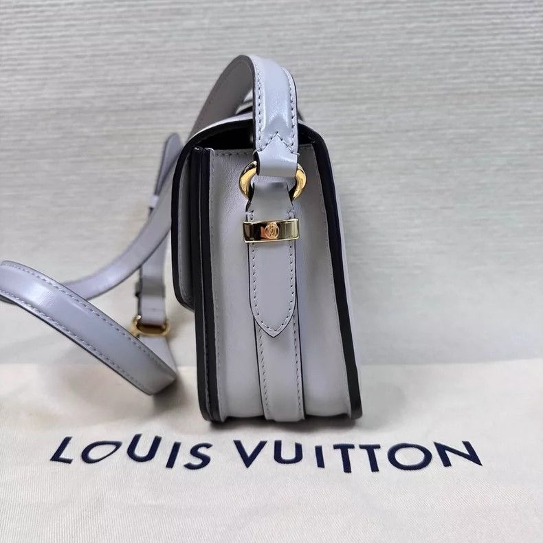Louis Vuitton New LV Pont9 Gray Calfskin Shoulder Bag Size ONE SIZE - 5 Thumbnail