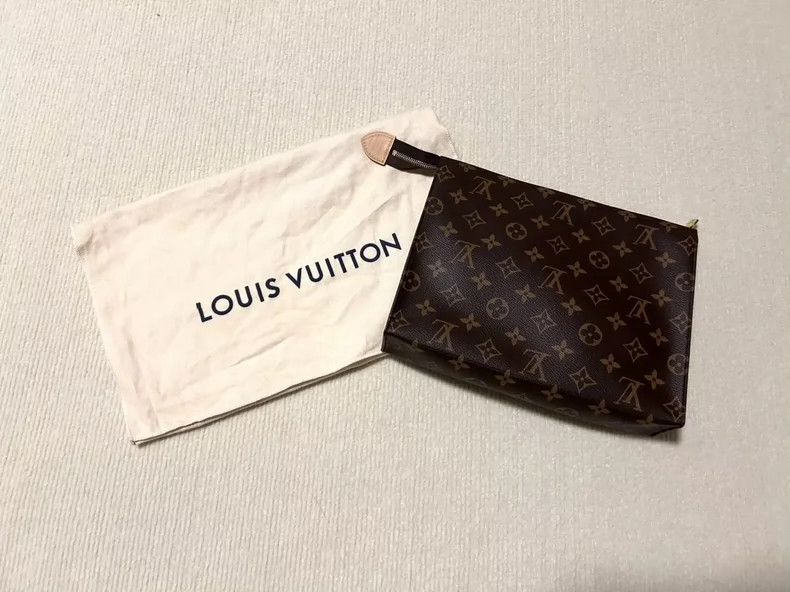 Louis Vuitton Louis Vuitton Monogram Toiletry Bag Size ONE SIZE - 3 Thumbnail