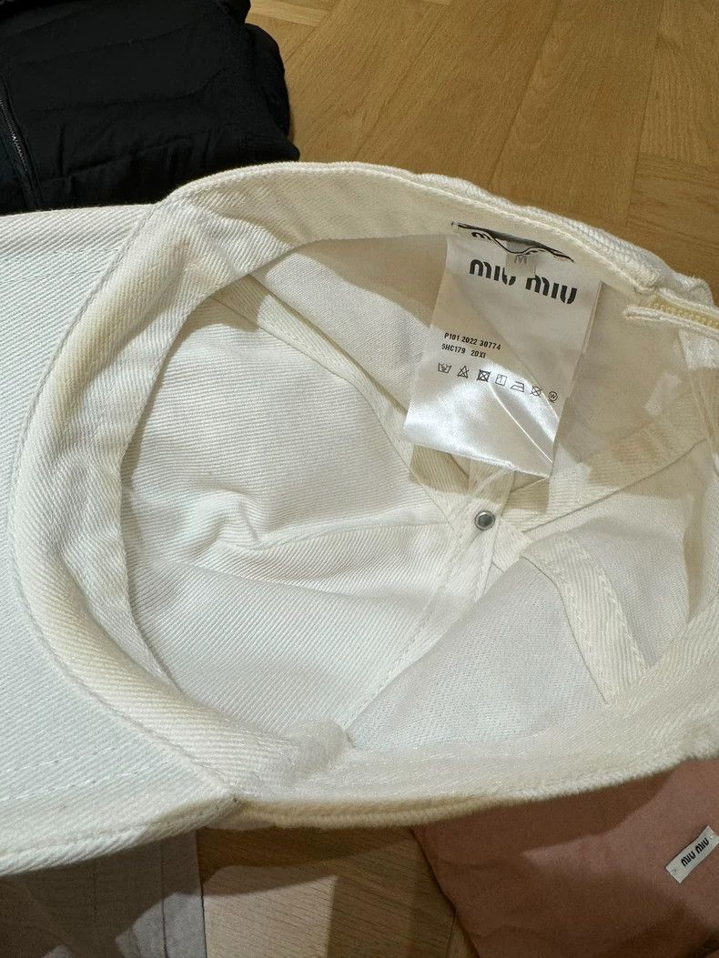 Miu Miu Miu Miu White Cap with Black Logo Size ONE SIZE - 2 Thumbnail